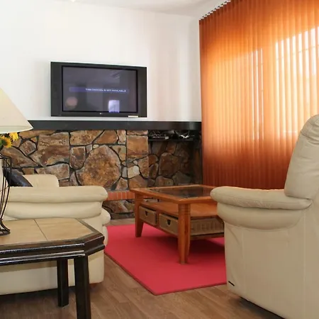 Villa Goldhome - Montseny 11 - Private Heated Pool *