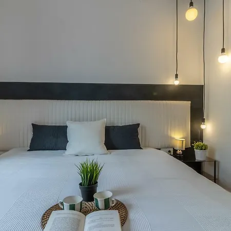 Villa Goldhome - Montseny 11 - Private Heated Pool Ampuriabrava