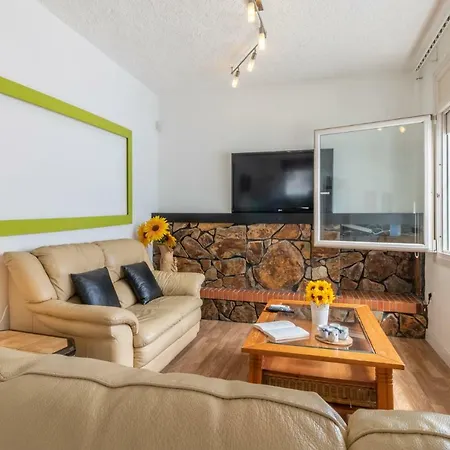 Goldhome - Montseny 11 - Private Heated Pool Villa