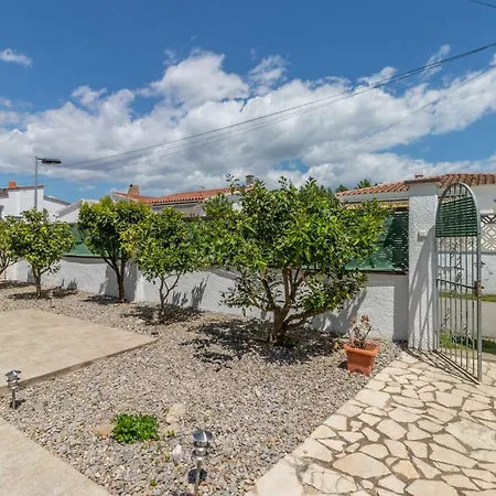 Goldhome - Montseny 11 - Private Heated Pool *