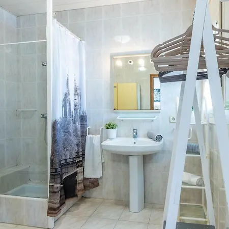 Goldhome - Montseny 11 - Private Heated Pool Villa *