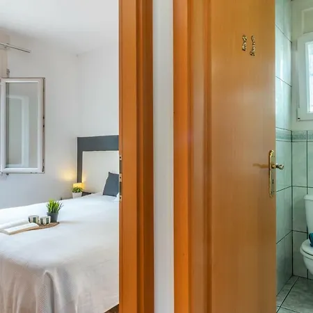 Goldhome - Montseny 11 - Private Heated Pool